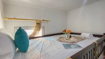 Standaard appartement | Een bureau