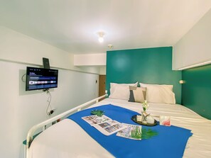 Standard Studio - Good And Cozy Studio At Podomoro Golf View Apartment (Gunung Putri)