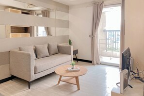 Interior - Stunning And Comfortable 2Br At The Wave Kuningan Apartment (Jakarta)