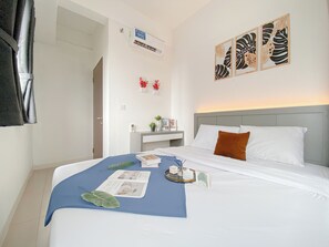 Standard Apartment - Cozy Neutral 2Br Apartment At Transpark Juanda Bekasi Timur (Bekasi)