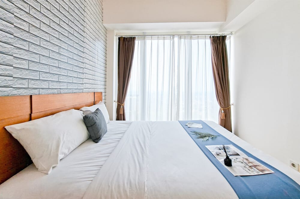 Simple Look 1Br Apartment At Tree Park City Bsd