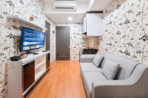 Standard Apartment | Living area