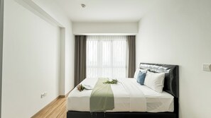 Standard Apartment - 1Br Near Summarecon Mall At M-Town Signature Apartment (Gading Serpong)