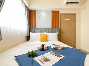 Interior - Warm And Cozy 2Br At Meikarta Apartment (Cikarang)