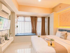 Standard Studio - Cream Toned And Compact Studio Apartment Pollux Chadstone (Cikarang)