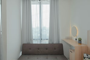 Standard Studio - Minimalist Studio At Apartment Lrt City Bekasi (Bekasi)