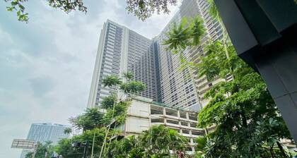 Wooden Tone Studio At At Collins Boulevard Apartment