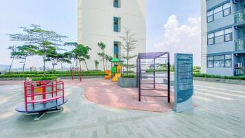 Children’s play area – outdoor