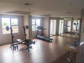 Fitness facility - Comfortable 1Br At Belmont Residence Puri Apartment (Jakarta)