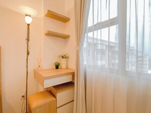 Standard Apartment - Comfortable 1Br At Belmont Residence Puri Apartment (Jakarta)