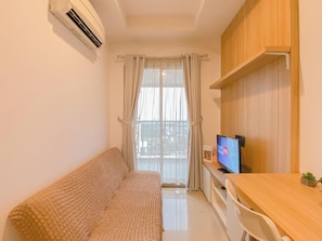 Interior - Comfortable 1Br At Belmont Residence Puri Apartment (Jakarta)