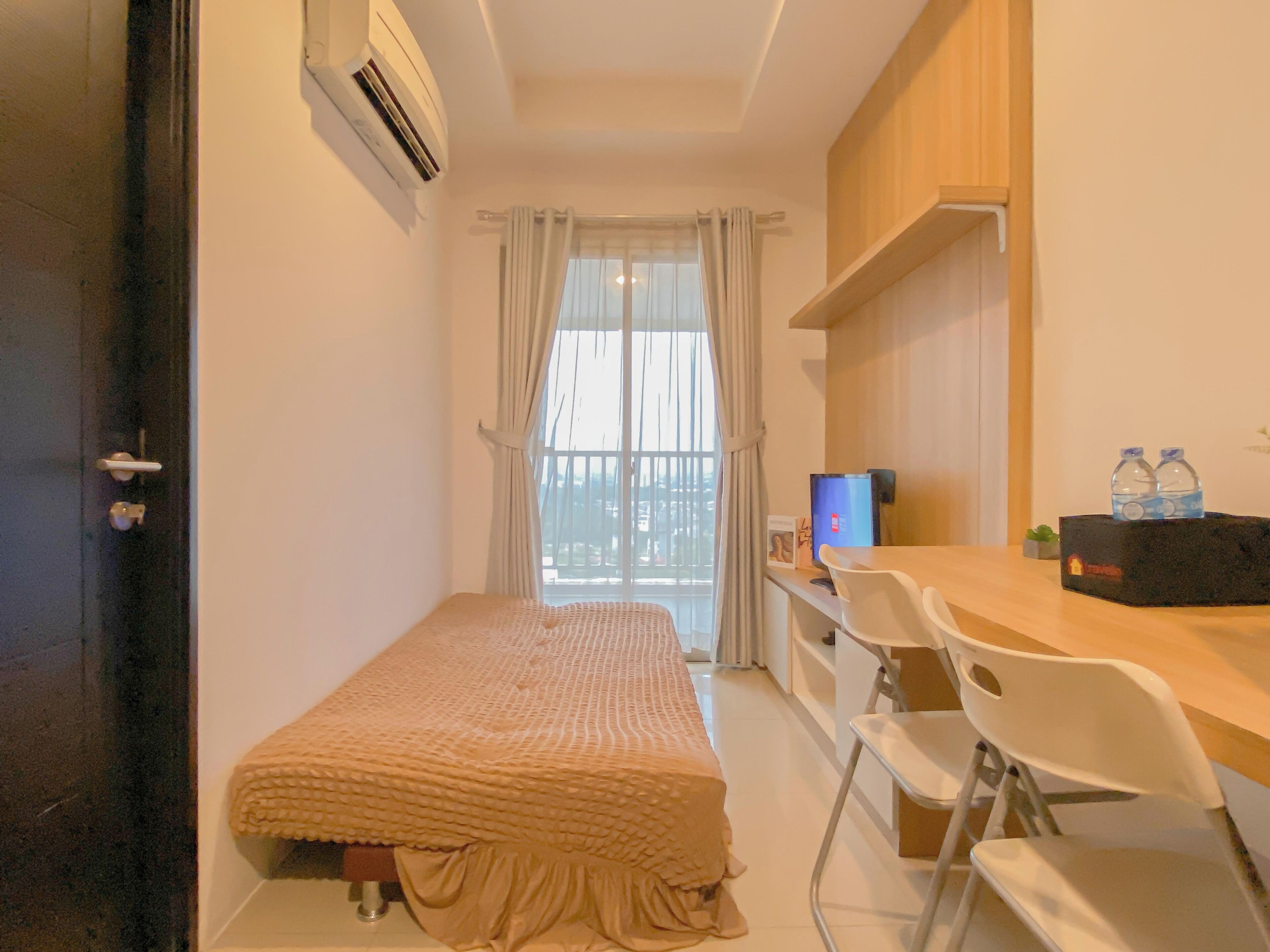 Standard Apartment | Living area