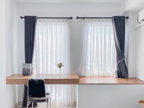 Standard Studio - Basic Look Studio Near Bekasi Station At Patraland Urbano Apartment (Bekasi)