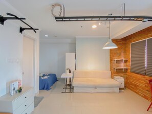 Standard Studio - Spacious Studio At Signature Park Grande Apartment (Jakarta)
