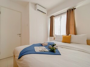 Standard Apartment - Comfy And Restfull 2Br Near Mall At Bassura City Apartment (Jakarta)