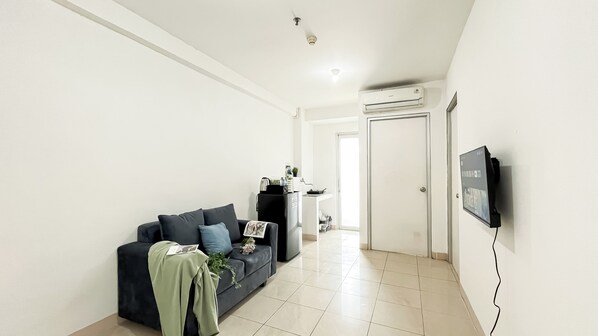 Standard Apartment - Basic 2Br Apartment At Green Bay Pluit (Jakarta)