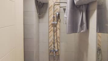 Standard-studio | Kylpyhuone