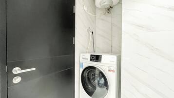 Standard Apartment | Bathroom