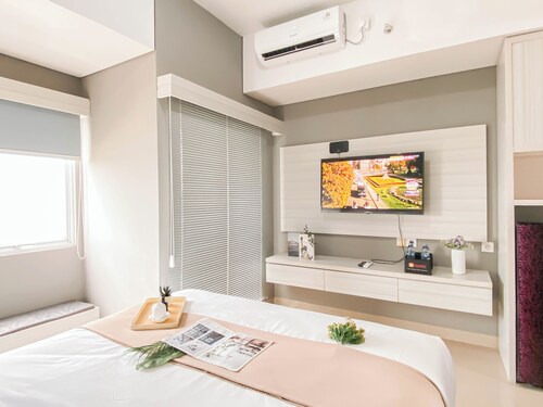 Standard Studio Apartment At Lrt City Sentul - Royal Sentul Park