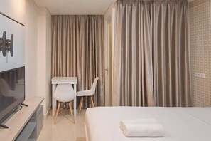 Interior - Basic Studio Apartment At Tamansari Skylounge Makassar (Makassar)