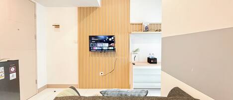 Standard Apartment | Living area