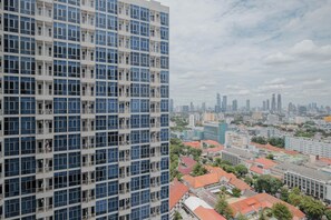 Standard Apartment | City view - Strategic And Spacious 2Br At Capitol Park Residence Apartment (Jakarta)