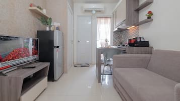 Standard Apartment | Living area