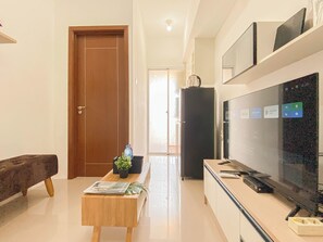 Standard Apartment | Living area - Basic 1Br Apartment At Vittoria Residence (Jakarta)
