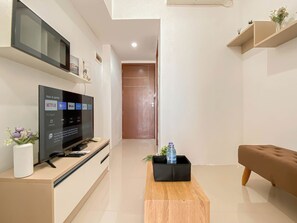 Standard Apartment - Basic 1Br Apartment At Vittoria Residence (Jakarta)