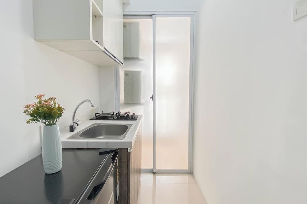 1Br At Vittoria Residence Apartment Near Puri Indah Mall