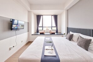 Standard Studio - Stylish Studio Apartment At Collins Boulevard (Tangerang)