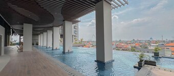 泗水The Trans Icon簡單單間公寓  