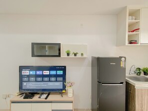 Interior - Basic And Minimalist 1Br Apartment At Vittoria Residence (Jakarta)