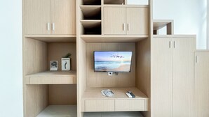 Gambar tidak terklasifikasi, 4 dari 28, tombol