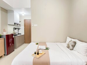 Standard Studio - Cozy And Best Place Studio Apartment Royal Sentul Park (Bogor)