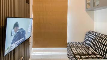 Standard Apartment | Living area