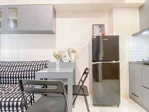 Standard Apartment - Standard 2Br At Podomoro Golf View Apartment (Gunung Putri)