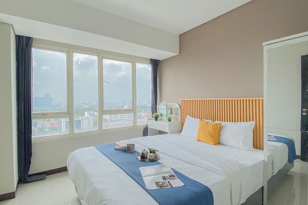 Standard 2Br Near Station At Nifarro Park Apartment