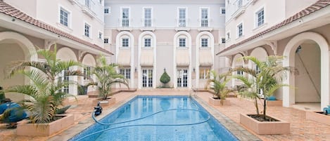 Utomhuspool