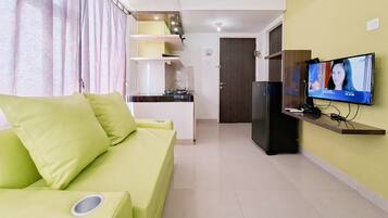 Standard Apartment | Living area