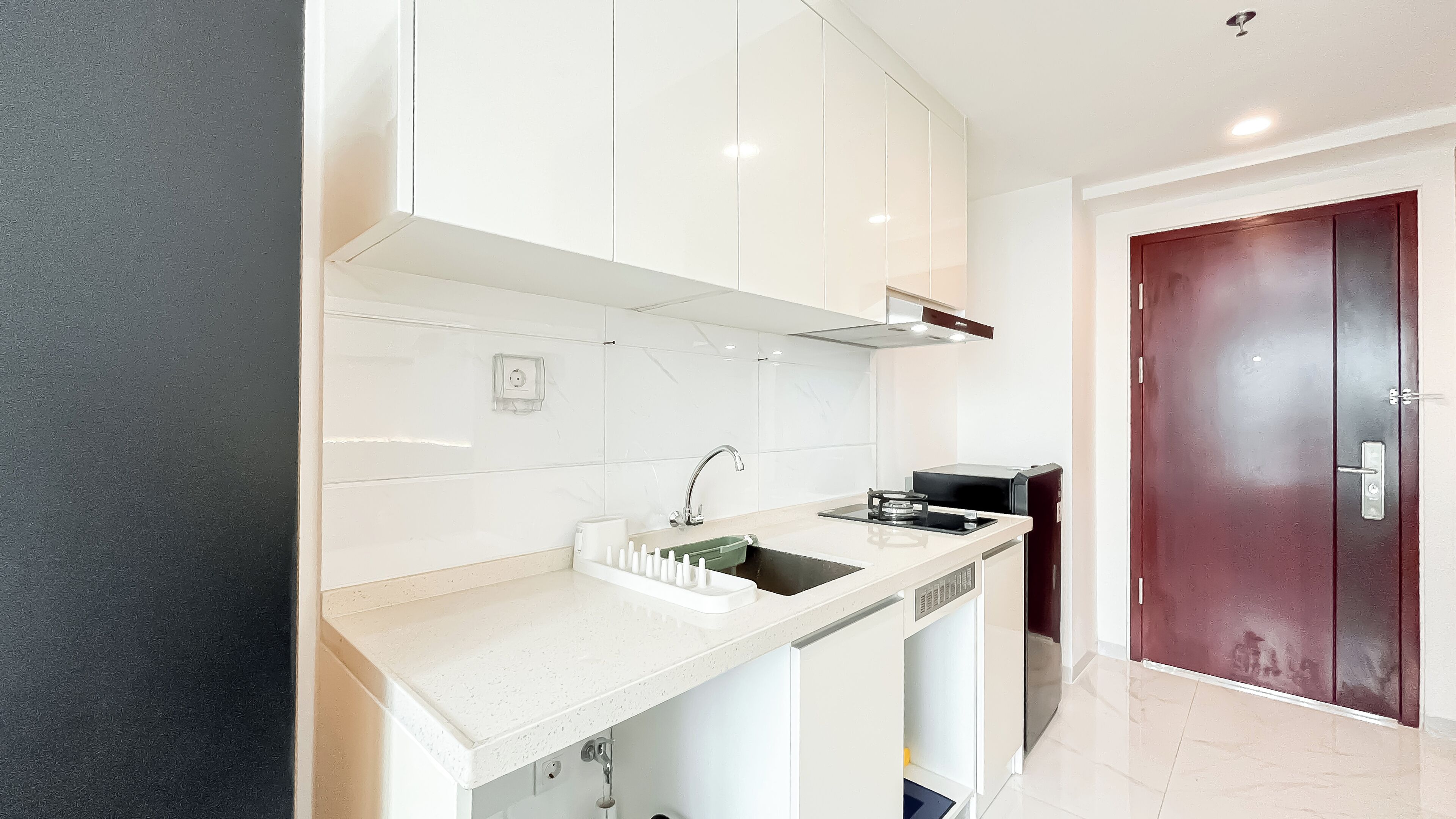 Standard Apartment | Private kitchen | Cookware/dishes/utensils