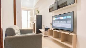 Standard Apartment | Living area