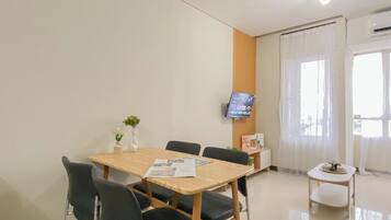 Leilighet – standard | Spiseområde på rommet