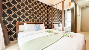 Interior - Vintage Vibes Studio Apartment At Gold Coast Pik (Jakarta)