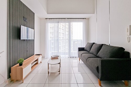 Fully Furnished 2Br Apartment At Casa De Parco