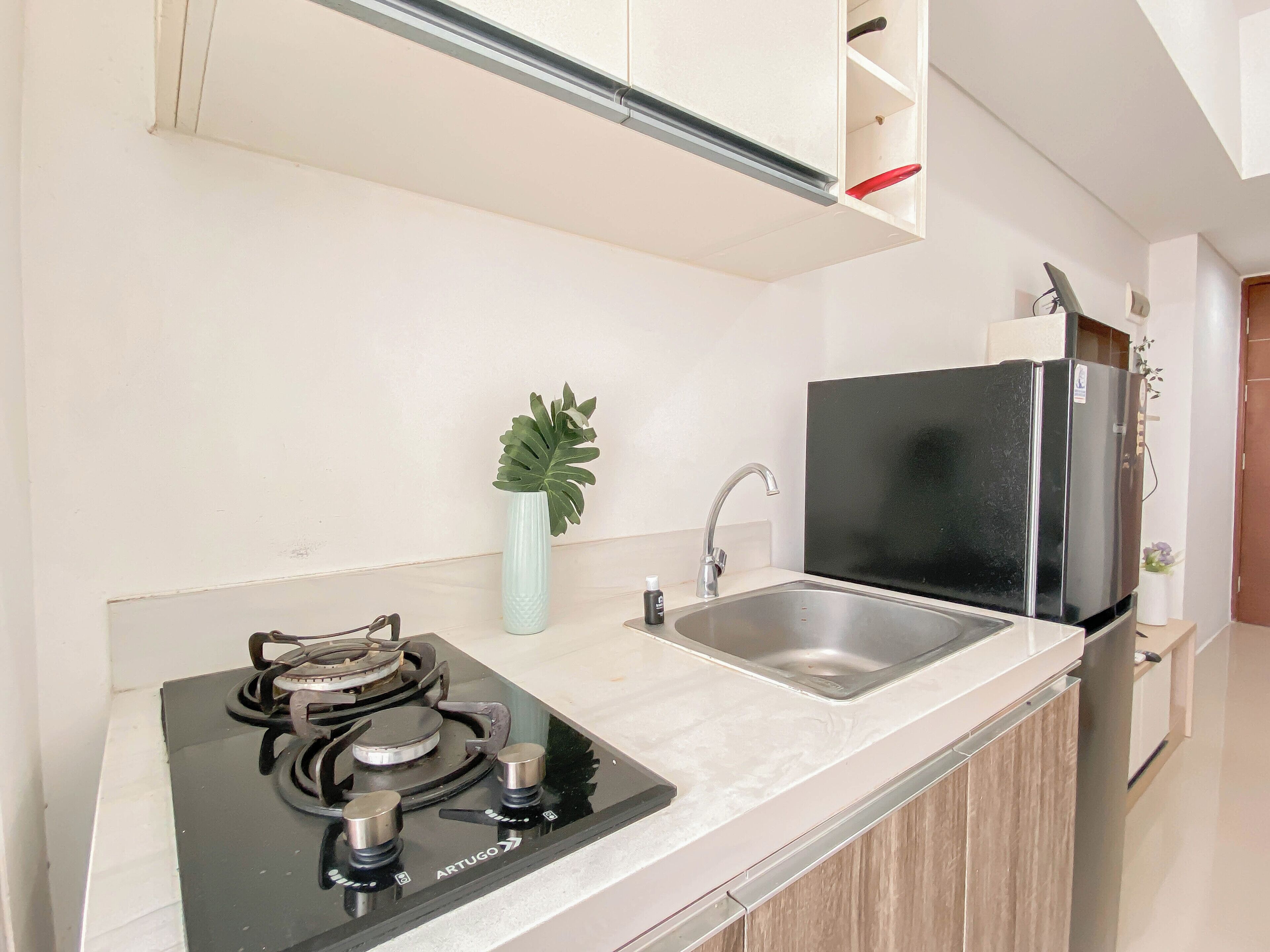 Standard Apartment | Private kitchen | Cookware/dishes/utensils