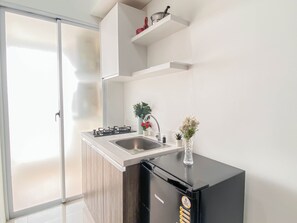 Interior - Basic Style And Compact 2Br Apartment At Vittoria Residence (Jakarta)