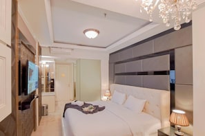 Standard Apartment - Warm Studio Apartment At Art Deco (Bandung)
