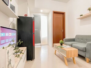 Interior - Basic Look 1 Br At Vittoria Residence Apartment (Jakarta)