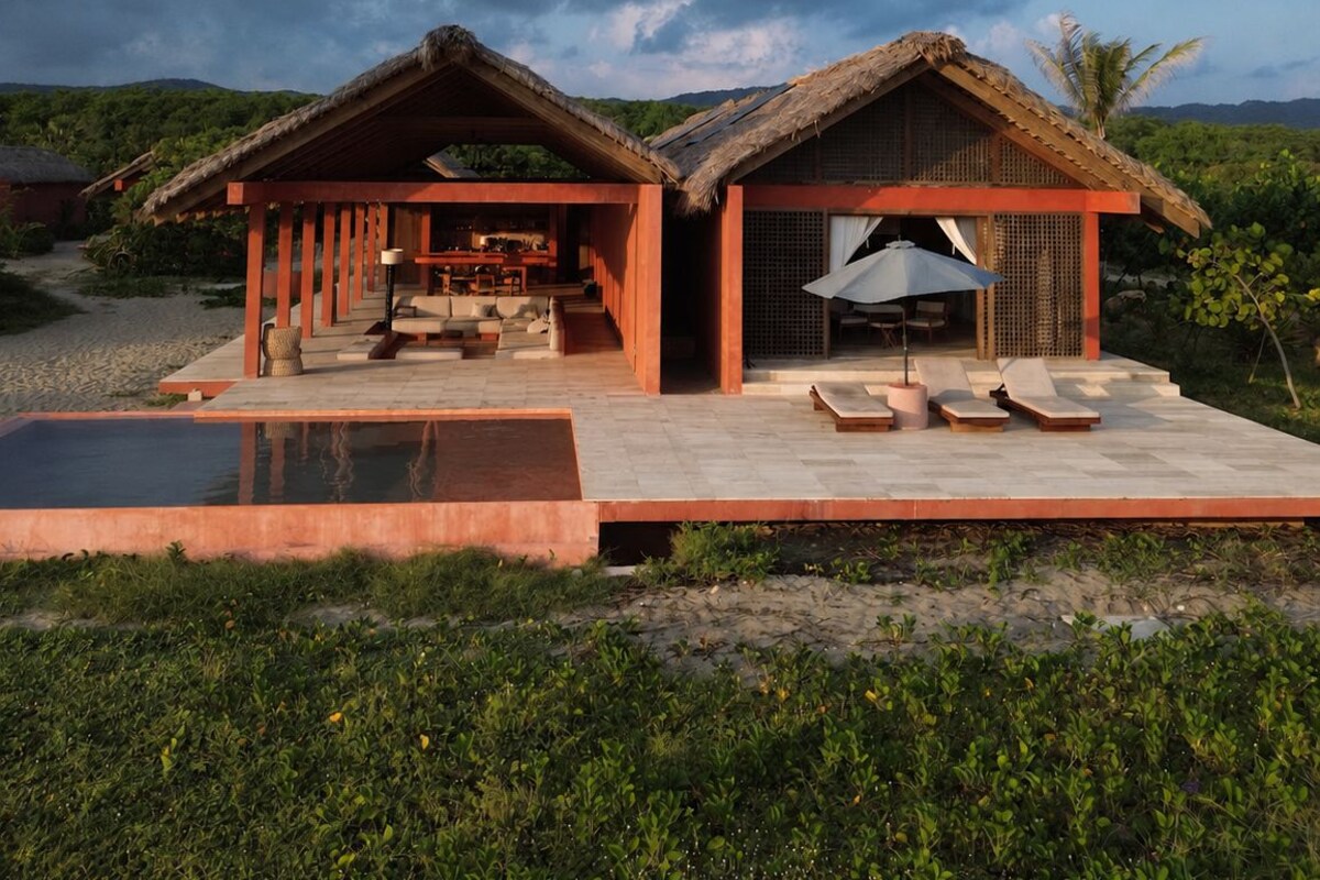 Ocean View Designer House | Woonruimte